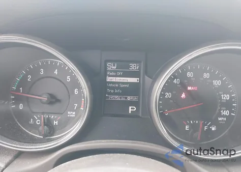 2011 Jeep Grand Cherokee Laredo z USA, uszkodzony, nr VIN 1J4RR4GG7BC552498